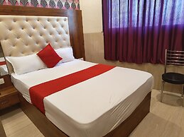 Hotel Dream Palace Residency