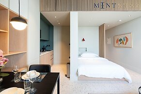 Convenient Studio w Burj Khalifa View