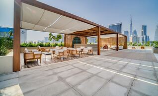 Convenient Studio w Burj Khalifa View