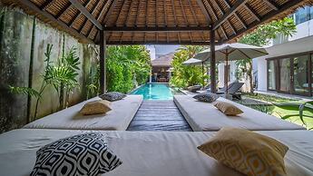 Chic Seminyak Retreat With Private Pool Haven