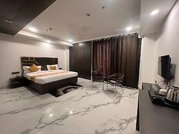 Hotel Grey Sky