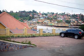 Inviting 6-bedrooms Apartment in Kigali