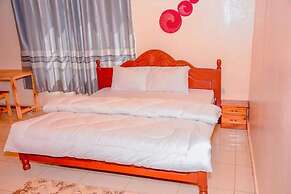 Inviting 6-bedrooms Apartment in Kigali
