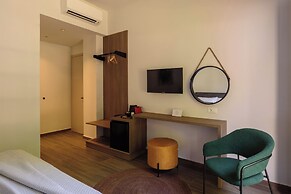 Arthur Suites