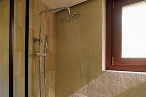 Arthur Suites
