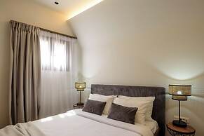 Arthur Suites