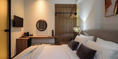 Arthur Suites