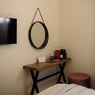 Arthur Suites