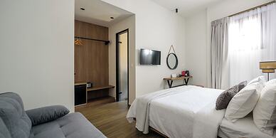 Arthur Suites