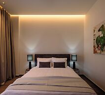 Arthur Suites