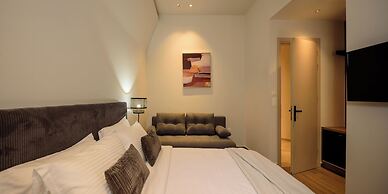 Arthur Suites