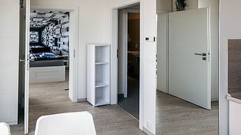 Cozy Apartment with Big Terrace - Karlín