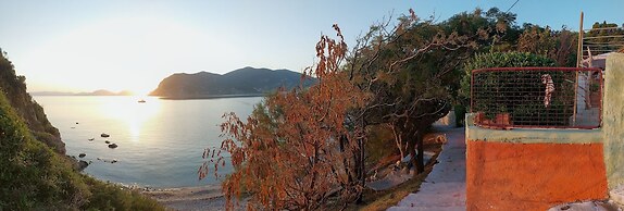 Maeiz Skopelos
