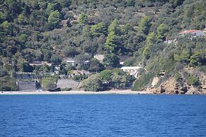 Maeiz Skopelos
