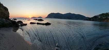 Maeiz Skopelos