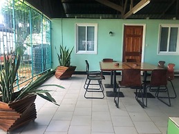 Unu Pikin Guesthouse