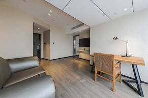 PESHT PREMIER HOTEL