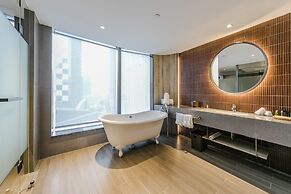 PESHT PREMIER HOTEL