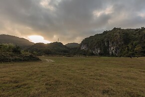 YEN Hidden Valley