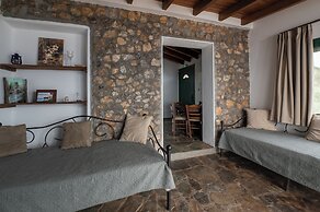 Agrilia Koromili Retreat
