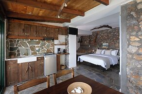 Agrilia Koromili Retreat