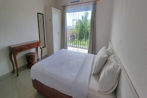 Tresna Villa 7