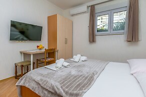 Apartments Tonko