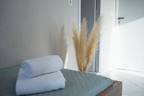Yria Beach Hotel
