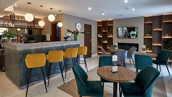 Crystal Hotel