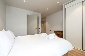 Chic Modern North London Flat
