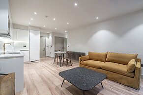 Smart North London Apartment