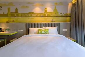Hotel Le Roi Dehradun