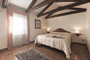 PALAZZETTO SAN LIO