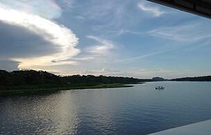 Pura Natura Riverside