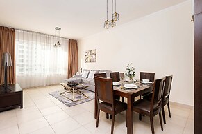 Premium stay at Marina Quay West
