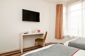 Commercial Hotel