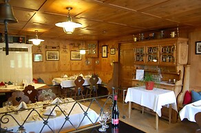 Hotel Alpina Parpan