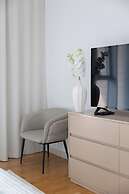 Sea View 2BR Bluewaters