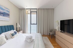 Sea View 2BR Bluewaters