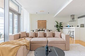 Sea View 2BR Bluewaters