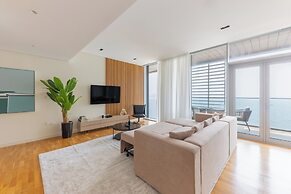 Sea View 2BR Bluewaters