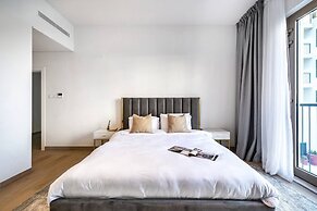 Stylish 2BR in La Rive 2