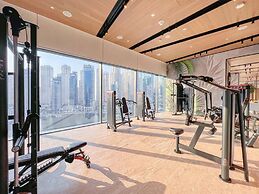 High Floor and full Marina view