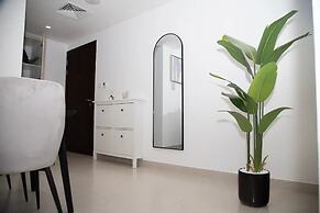 Green community 1BR 15 min to sea