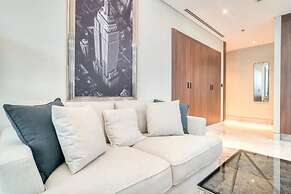 Stunning J-One Tower Studio