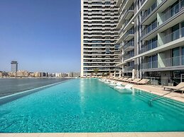Sea view 2BR Beach Isle