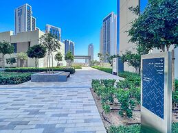 Bright 2BR in top Creek Rise Tower