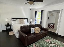Runaway Hill Inn
