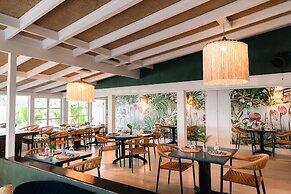 Runaway Hill Inn