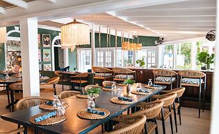 Runaway Hill Inn